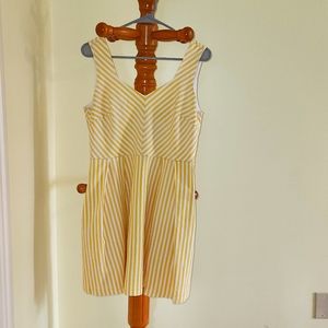 Sunshine Fit and Flare with Pockets!